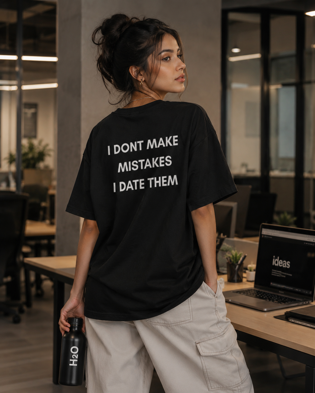 I DON’T MAKE MISTAKES, I DATE THEM – Unisex Streetwear Tee